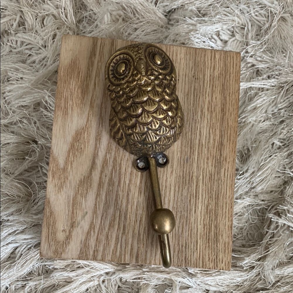 Owl Wall Key Coat‎ Hook Made In India Antique Gold Tone Cast Metal Puffy